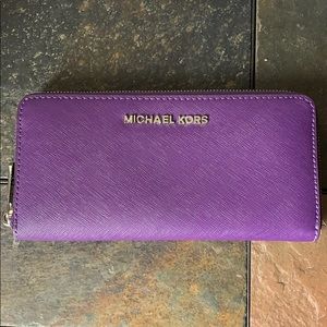 Large Michael Kors saffiano travel wallet